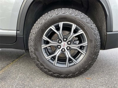 2024 GMC Acadia AT4