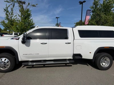 2025 GMC Sierra 3500HD Denali