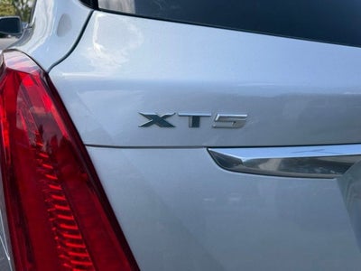2018 Cadillac XT5 Premium Luxury