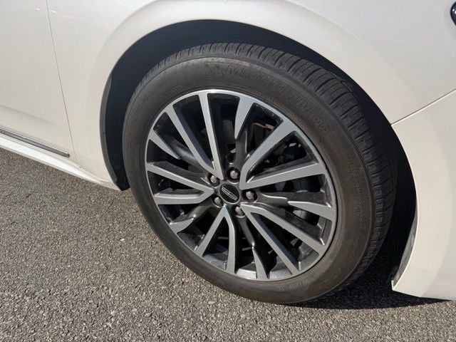 2017 Lincoln Continental Select
