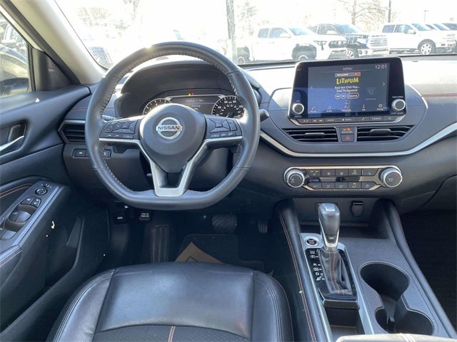 2022 Nissan Altima 2.5 SR