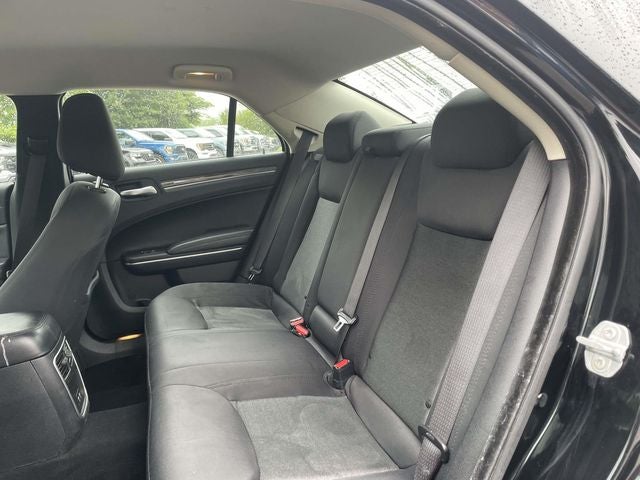 2021 Chrysler 300 Touring