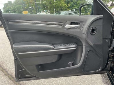 2021 Chrysler 300 Touring