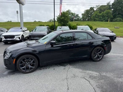 2021 Chrysler 300 Touring