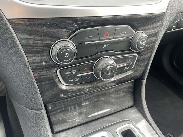 2021 Chrysler 300 Touring