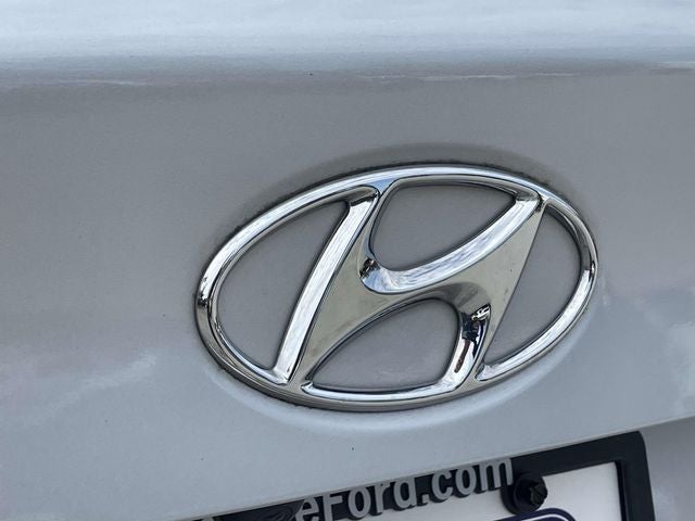 2022 Hyundai Accent SE