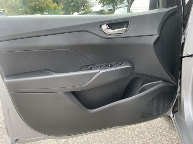 2022 Hyundai Accent SE