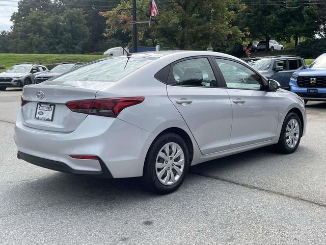 2022 Hyundai Accent SE