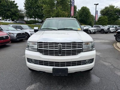2014 Lincoln Navigator Base