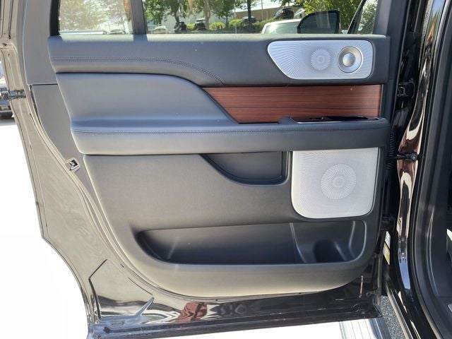 2024 Lincoln Navigator L Reserve