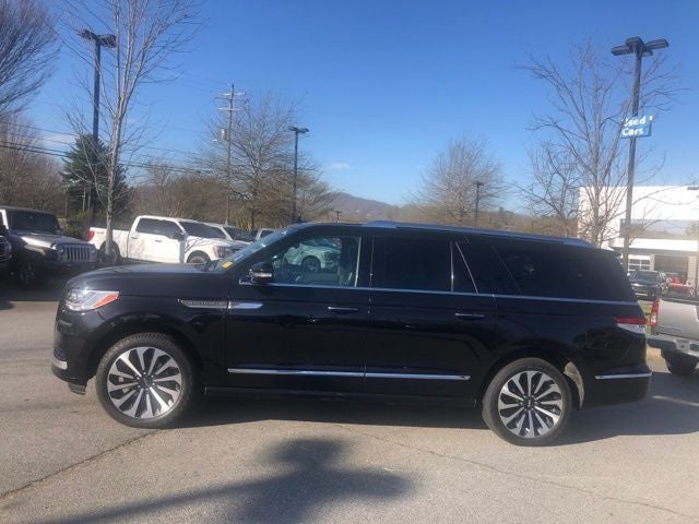 2022 Lincoln Navigator L Reserve