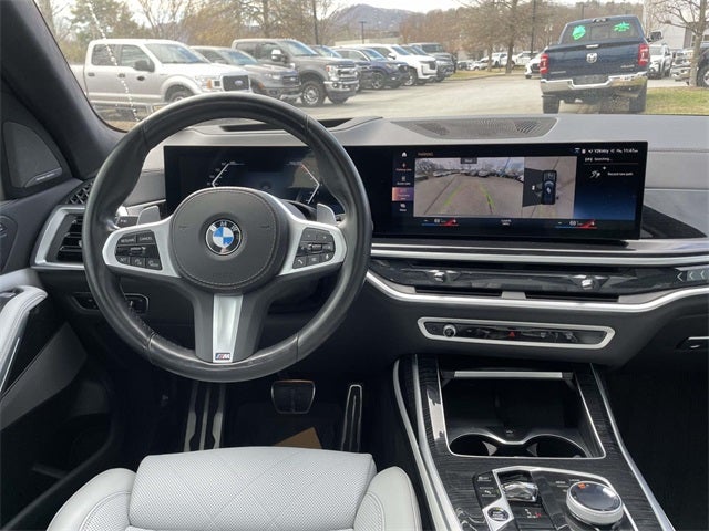 2023 BMW X7 xDrive40i