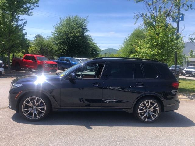 2021 BMW X7 M50i