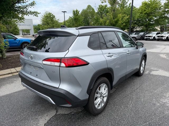 2025 Toyota Corolla Cross LE