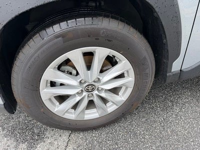 2025 Toyota Corolla Cross LE