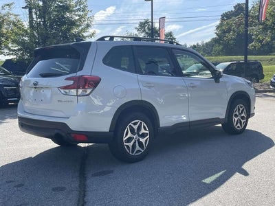 2024 Subaru Forester Premium