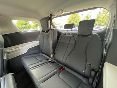 2023 Kia Carnival LX Seat Package
