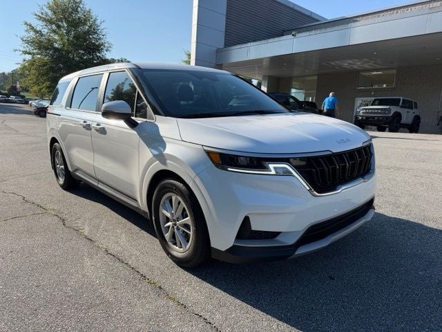 2023 Kia Carnival LX Seat Package