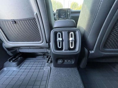 2021 Volvo XC40 R-Design