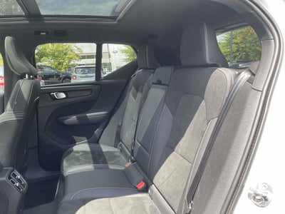 2022 Volvo XC40 Recharge Pure Electric P8 Ultimate