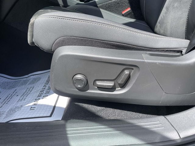 2022 Volvo XC40 Recharge Pure Electric P8 Ultimate