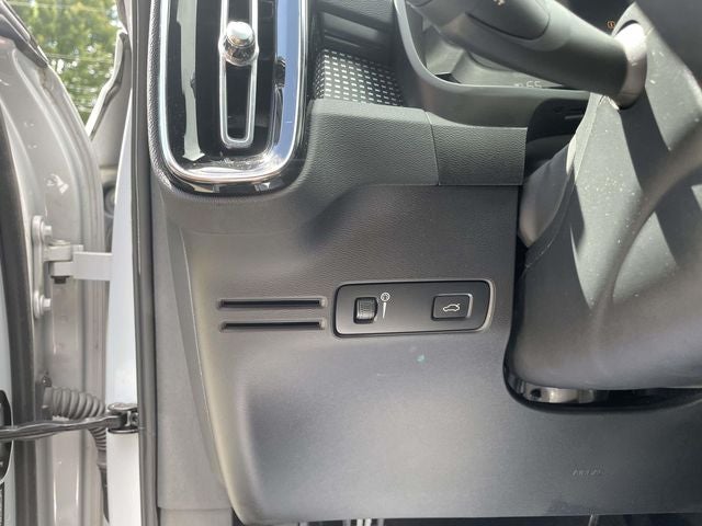 2022 Volvo XC40 Recharge Pure Electric P8 Ultimate