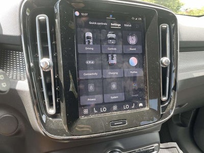 2022 Volvo XC40 Recharge Pure Electric P8 Ultimate